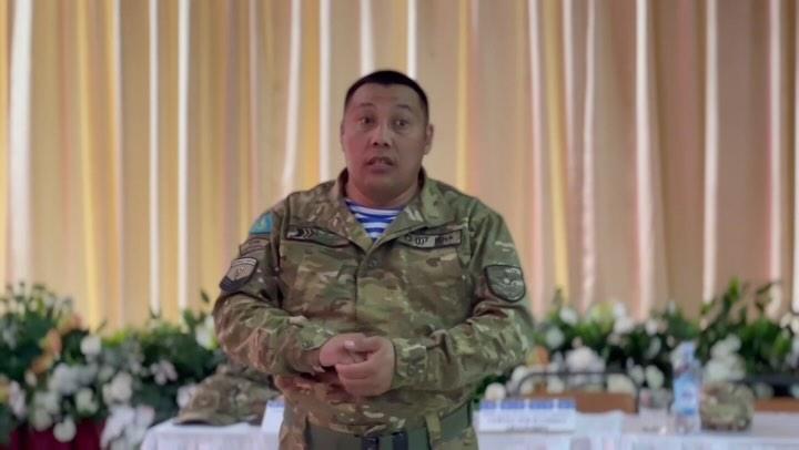 Әскери қызметтің маңыздылығы, оны терең түсінуге және армиядағы қызметтің маңыздылығын ашып көрсету.