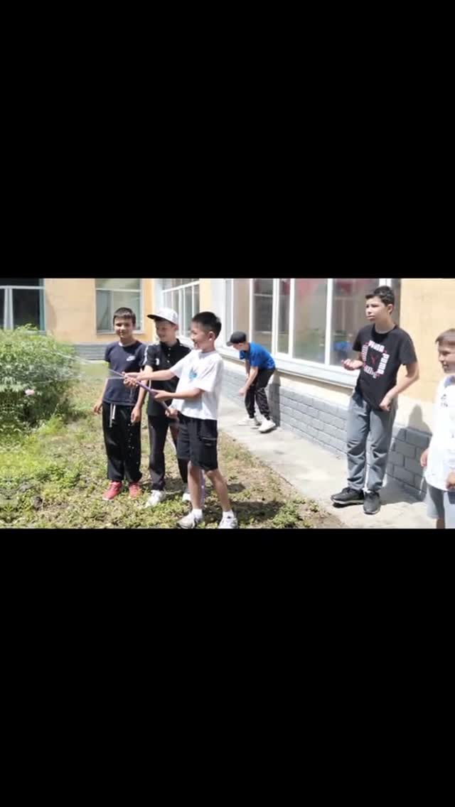 Қоршаған ортаны тазарту жолында көгалдандыру жұмыстарын жандандыру, қоршаған ортаға деген сүйіспеншілігін арттыру мақсатында, маусым айының 2 -сі күні көгалдандыру жұмыстары ұйымдастырылды.